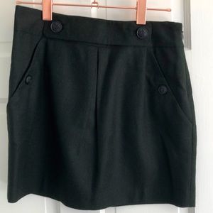 Size 4 Banana Republic Military green utility mini skirt 100% wool